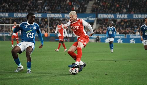 Strasbourg đấu với Monaco