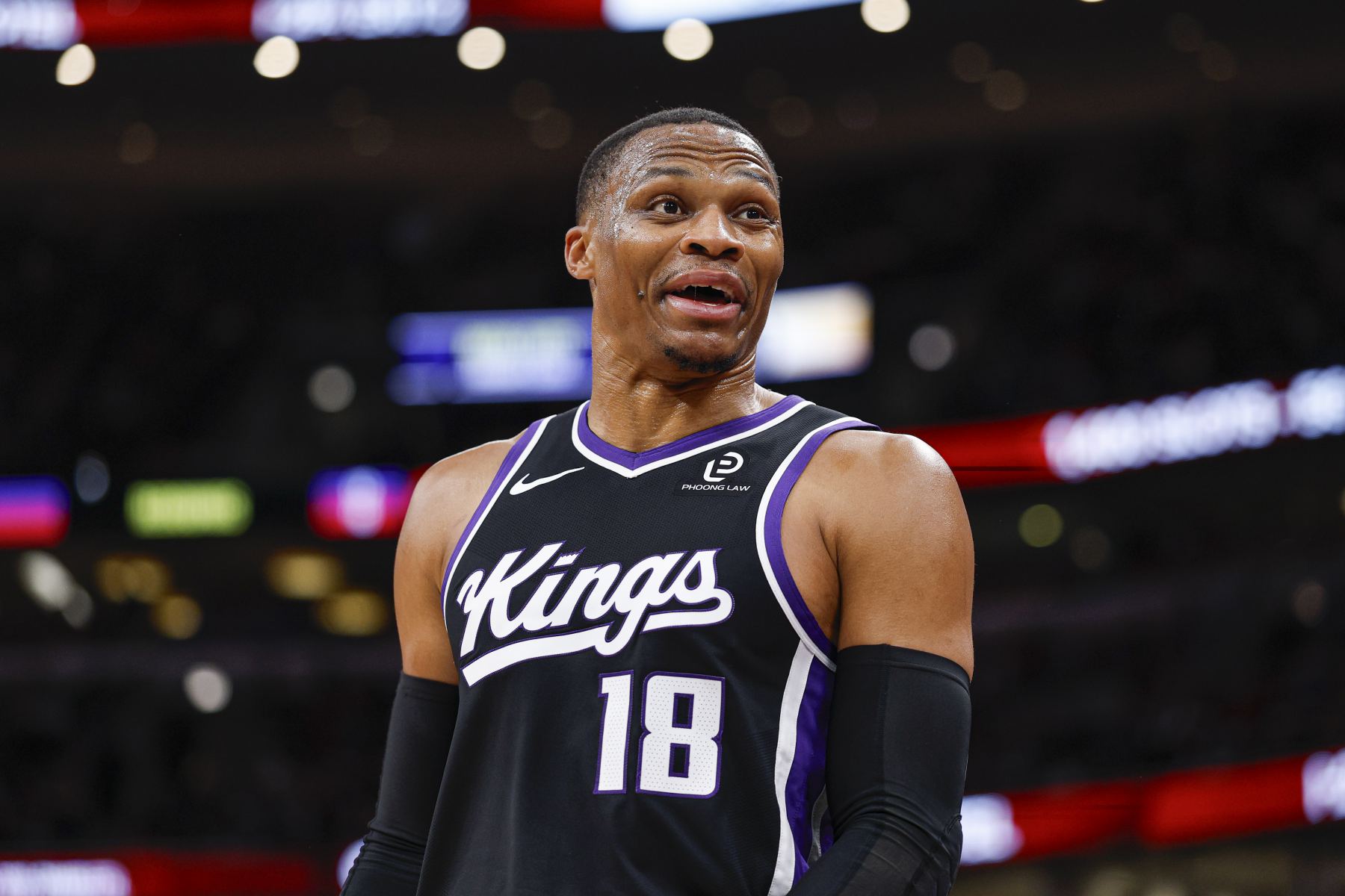 Mọi chuyện bây giờ đã khác! Westbrook đã thực hiện 16 trong số 37 quả ba điểm ở mùa giải này, với tỷ lệ sút là 43%.
