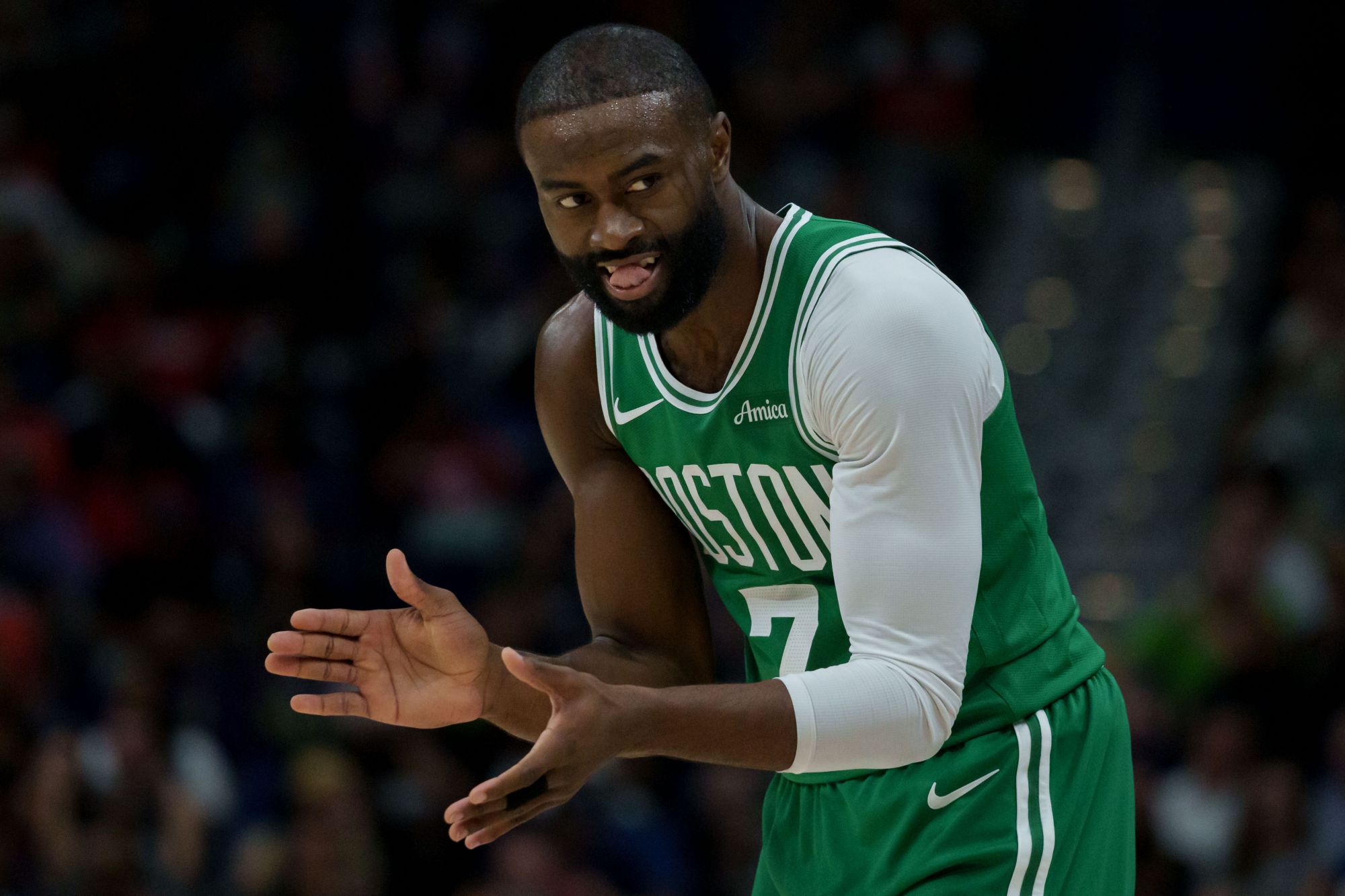 Jaylen Brown ghi 35+5+5 trong thời gian ngắn thứ ba, chỉ đứng sau Jordan & Doncic