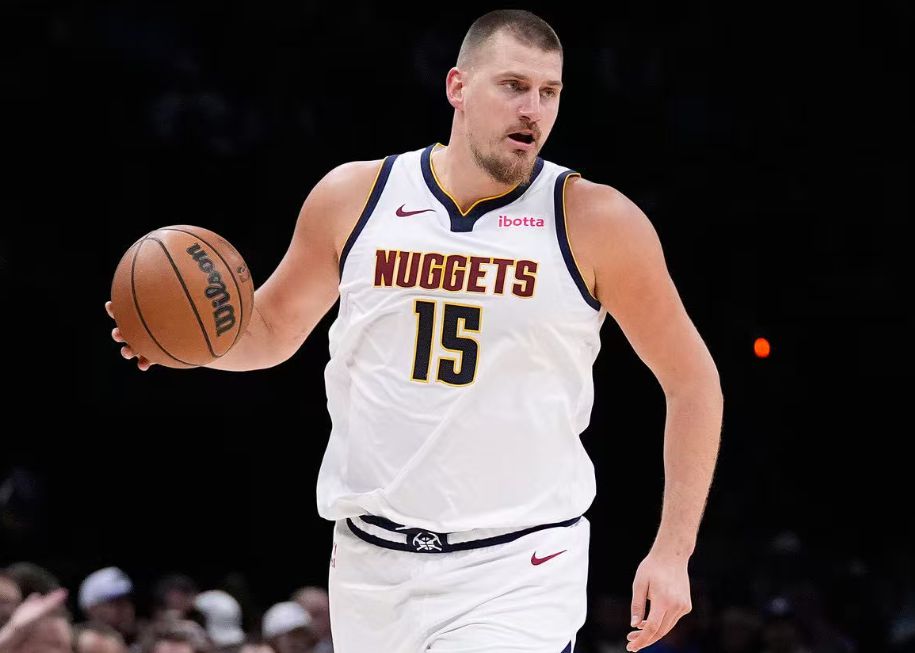 Trận chiến ở vị trí 5! Jokic thực hiện 6/6 trong hiệp đầu tiên và đánh bại Sasha với 11 điểm