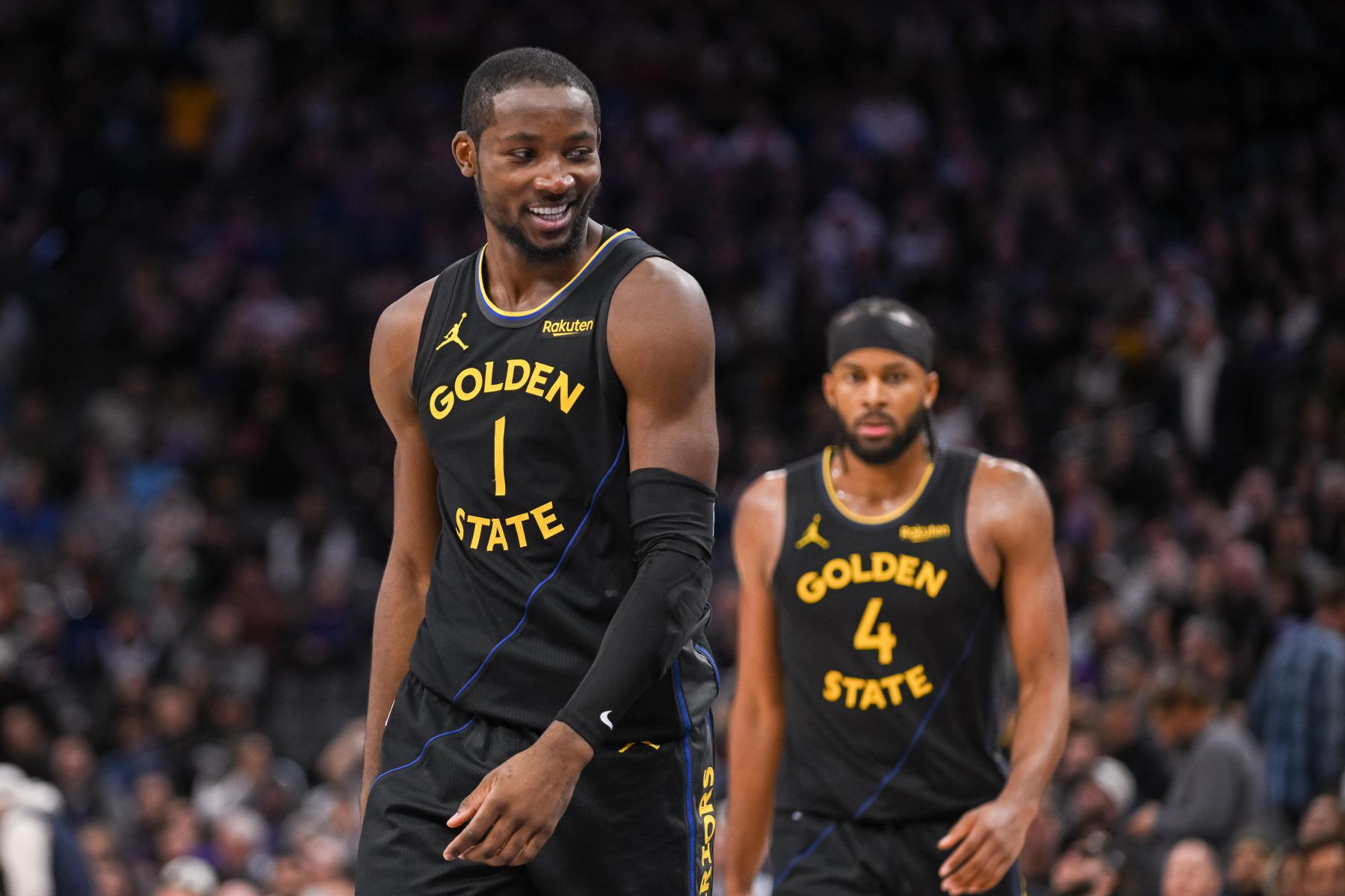 Warriors và Thunder có tổng cộng 39 lượt quay, và Warriors có con số khổng lồ là 20 lượt quay.