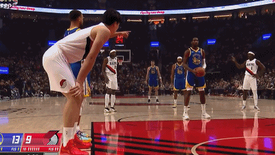 Người truyền thông: Bị Curry đánh đích danh, chưa kể Yang Hansen, ngay cả Gordon ngày hôm qua cũng không chịu nổi.