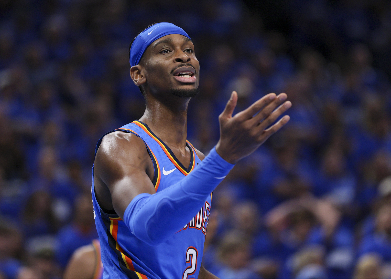 Lần thứ tư trong mùa giải này, SGA có hơn 30 cú sút và không quá 5 quả ném phạt trong một trận, đứng đầu giải đấu.