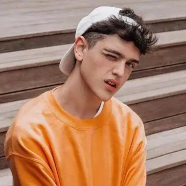 6686体育合作伙伴Victor