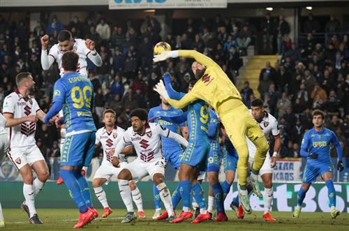 Empoli đấu với Torino