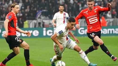 Lyon đấu với Rennes