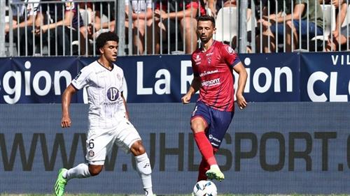 Toulouse đấu với Clermont