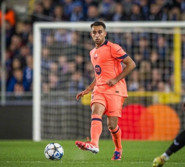 Quan chức Barcelona: Eric Garcia bị gãy mũi và sẽ đeo khẩu trang bảo hộ