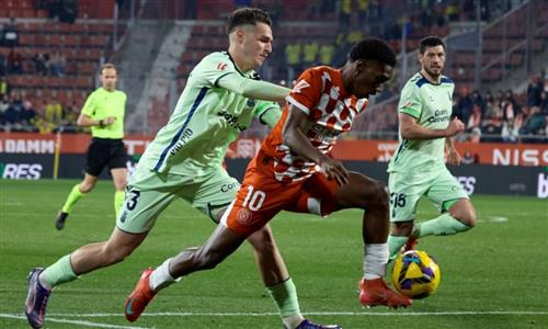 Girona đấu với Las Palmas