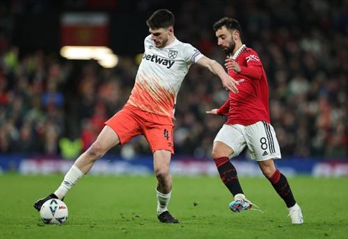 West Ham United đấu với Manchester United